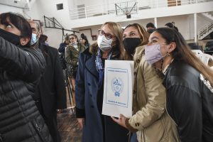 Alicia: “Estos héroes anónimos me hacen sentir orgullosa de esta querida Santa Cruz”