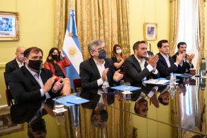 El Gobierno participó de la presentación de un centro de investigación en el Parque Nacional Los Glaciares
