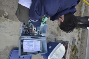 Servicios Públicos realiza controles de muestra de agua de la red de servicio