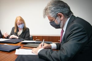 Alicia firmó convenios por 1050 millones de pesos destinados a la Ciencia