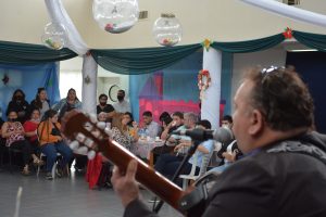#BailemosEnFamilia llenó de música y color el CIC Belén