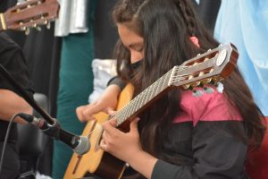 #BailemosEnFamilia llenó de música y color el CIC Belén