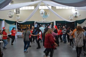 #BailemosEnFamilia llenó de música y color el CIC Belén