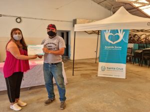 El Gobierno entregó fortalecimientos a emprendedorxs de Caleta Olivia