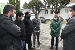 El Gobierno efectivizó la entrega de tres ambulancias de alta complejidad