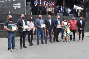 El Gobierno de Santa Cruz acompañó lo actos centrales del 74º Aniversario de Los Antiguos