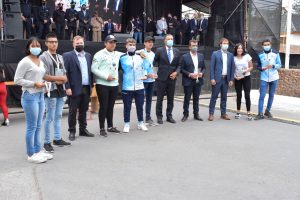 El Gobierno de Santa Cruz acompañó lo actos centrales del 74º Aniversario de Los Antiguos
