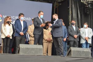 El Gobierno de Santa Cruz acompañó lo actos centrales del 74º Aniversario de Los Antiguos