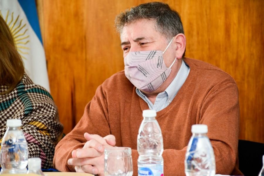 Enrique: "Se busca un inicio de clases con los menores riesgos posibles para la comunidad educativa"