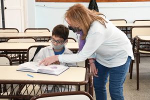 Alicia participó de la jornada de vacunación en la Escuela Primaria Provincial Nº 9 de El Calafate