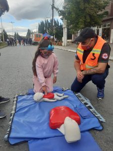 Protección Civil capacita en RCP y OVA a ciudadanos en El Calafate