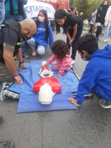 Protección Civil capacita en RCP y OVA a ciudadanos en El Calafate