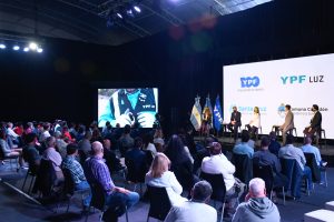 Destacaron el trabajo conjunto para generar energía en Santa Cruz