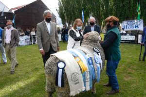 Alicia participó del acto de inauguración de la 89ª Exposición Rural, Industrial y Comercial de Río Gallegos