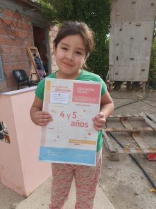 Educación inició la distribución de los cuadernillos didácticos impresos