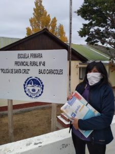 Educación inició la distribución de los cuadernillos didácticos impresos