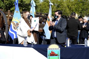 Alicia encabezó el acto aniversario por los 100 años de Gobernador Gregores