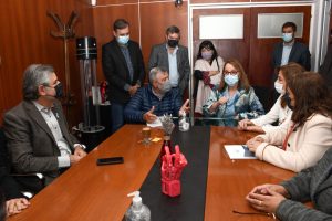 Alicia firmó un convenio para el proyecto del polo tecnológico en Santa Cruz