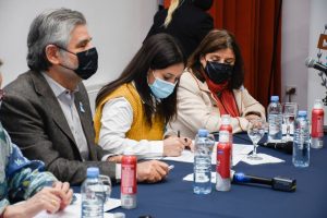 Alicia firmó un convenio para el proyecto del polo tecnológico en Santa Cruz