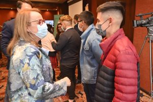 Alicia participó del cierre de pasantías para estudiantes de escuelas técnicas junto a CGC