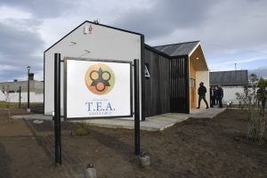 Alicia encabezó la inauguración del edificio de la fundación TEA en Río Gallegos