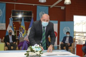 Alicia encabezó la firma de convenios destinados a la niñez junto a municipios