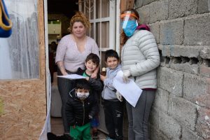 Comenzó en Río Gallegos la distribución de cuadernillos impresos para estudiantes sin conectividad