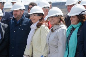 Cristina y Alicia visitaron las obras de la represa Néstor Kirchner