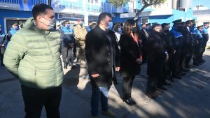 Se realizó la entrega de uniformes en Caleta Olivia