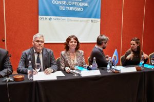 CFT: En Santa Cruz analizan las proyecciones del turismo en post pandemia