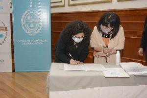 El Gobierno firmó convenios de colaboración mutua con instituciones deportivas, sociales y culturales