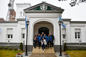 Alicia brindó su apoyo a artistas que representarán a Santa Cruz