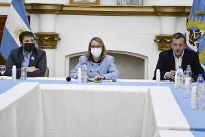 Alicia se reunió con intendentxs y comisionadxs del Frente de Todos