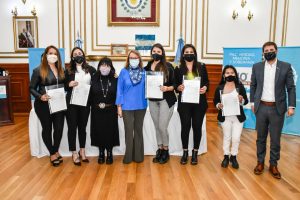 Alicia: “Más allá del título, la capacitación abre puertas y forma para crecer y crear”
