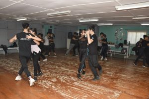 Alicia visitó al Ballet Internacional de Santa Cruz en el Centro Cultural Orkeke de Río Gallegos