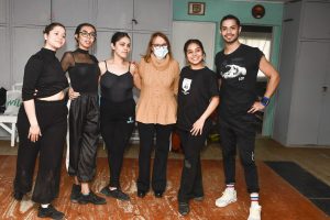 Alicia visitó al Ballet Internacional de Santa Cruz en el Centro Cultural Orkeke de Río Gallegos