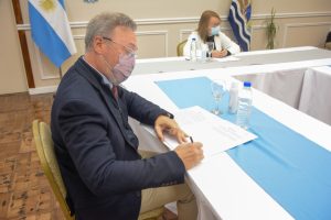 Alicia encabezó la firma de convenio en el marco del Plan Nacional “Argentina contra el hambre”